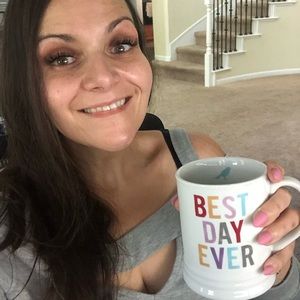 Meet your Posher, Elizabeth